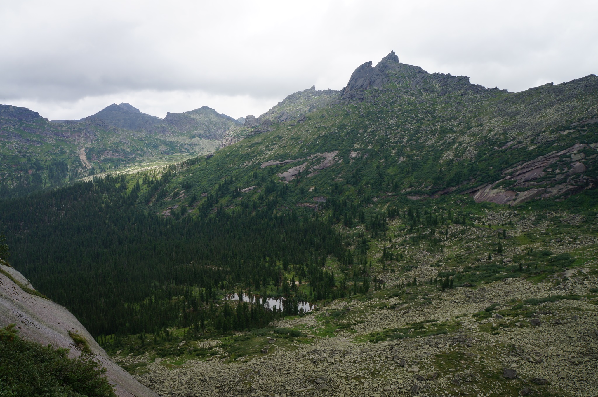 Пик Мать Саян с перевала Спящий Саян