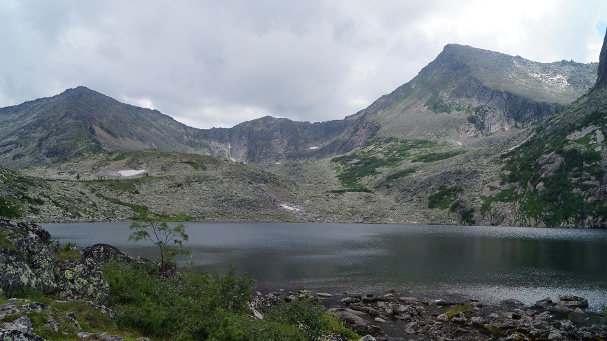Рисунок 22 - Вид на перевал Межозёрный с озера Северное